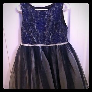 Girls dress